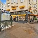 Close To Paris City Center I Eiffel Tower View
