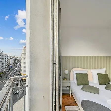 Apartment Close To Center I Eiffel Tower View *